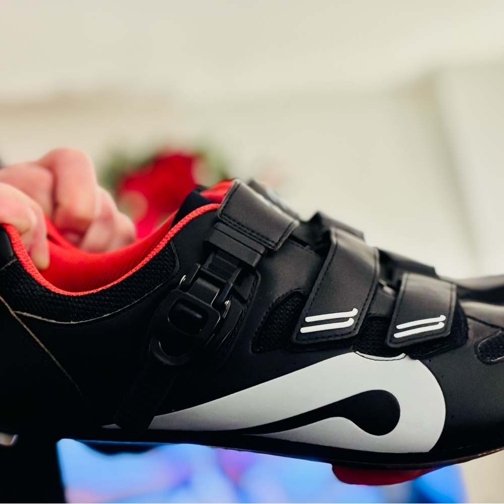 Size 13 Men’s pre-owned Peloton cycling shoes – great condition!